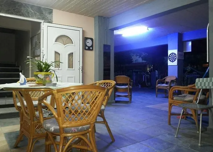 Haris * Olympiakí Aktí